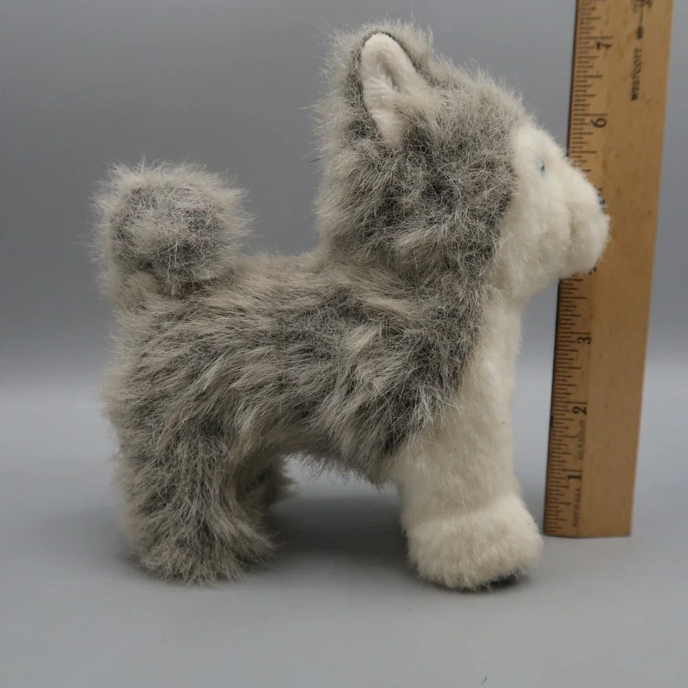 American Girl Pet Husky Dog Pepper Blue Eyes Gray White‎ Fur Retired 2010 Plush